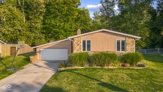 5161 Regency Drive, Columbus, IN 47203