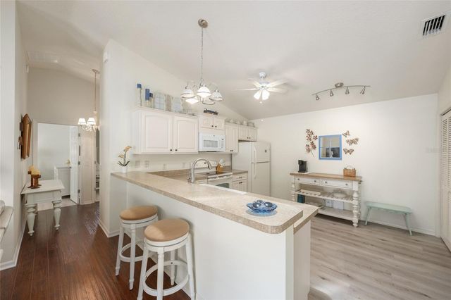 1814 HALLANDALE LANE, The Villages, FL 32162