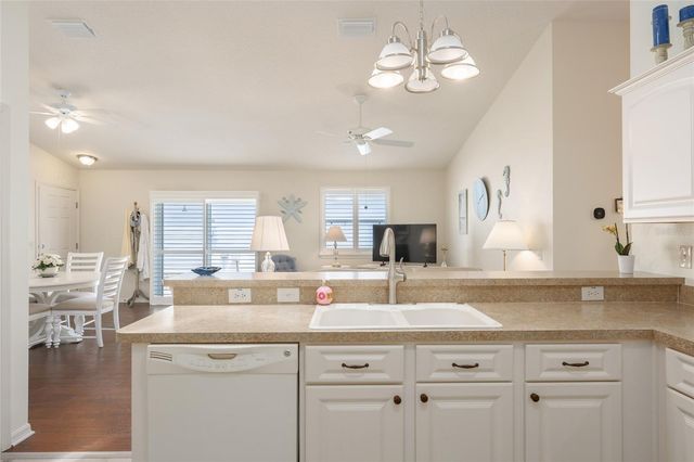 1814 HALLANDALE LANE, The Villages, FL 32162