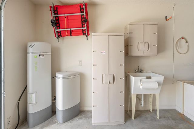 1814 HALLANDALE LANE, The Villages, FL 32162