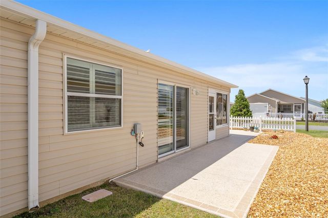 1814 HALLANDALE LANE, The Villages, FL 32162