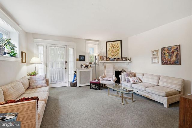302 BOYER RD, Cheltenham, PA 19012