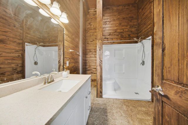 12175 Watkins Road, Brooklyn, MI 49230