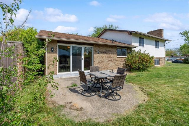 5882 Shady Cove Lane, Trotwood, OH 45426