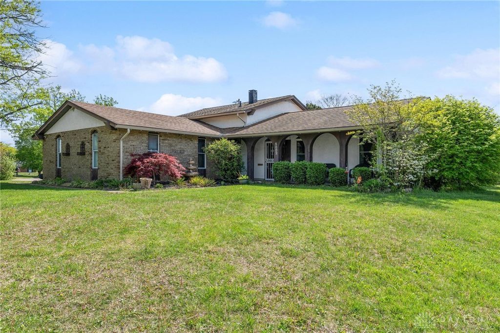 5882 Shady Cove Lane, Trotwood, OH 45426
