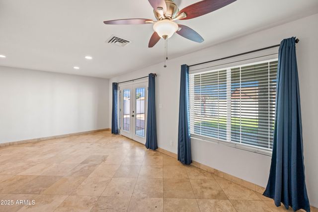 4046 E Hidalgo Avenue, Phoenix, AZ 85040