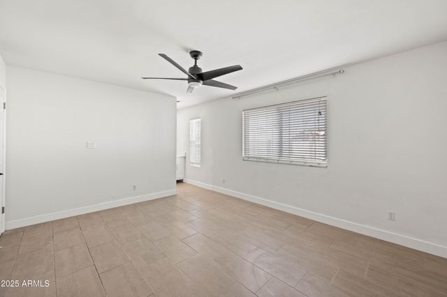 4046 E Hidalgo Avenue, Phoenix, AZ 85040