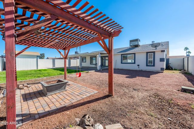 4046 E Hidalgo Avenue, Phoenix, AZ 85040