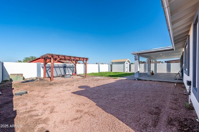 4046 E Hidalgo Avenue, Phoenix, AZ 85040