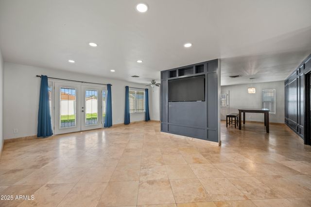 4046 E Hidalgo Avenue, Phoenix, AZ 85040