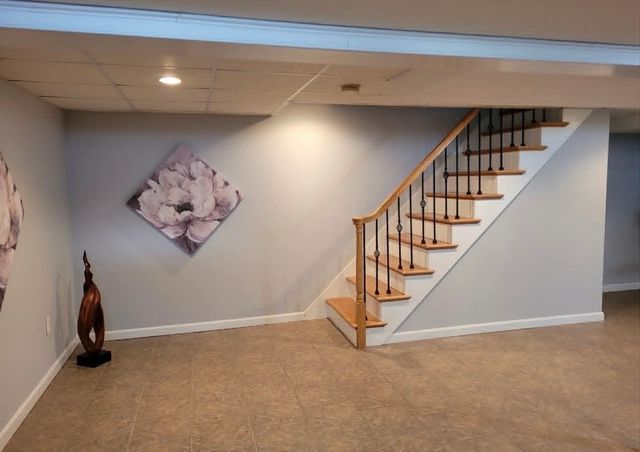 63 Ansel White Dr, Acushnet, MA 02743