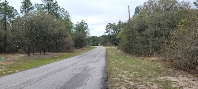 7662 N Maltese Drive, Citrus Springs, FL 34433