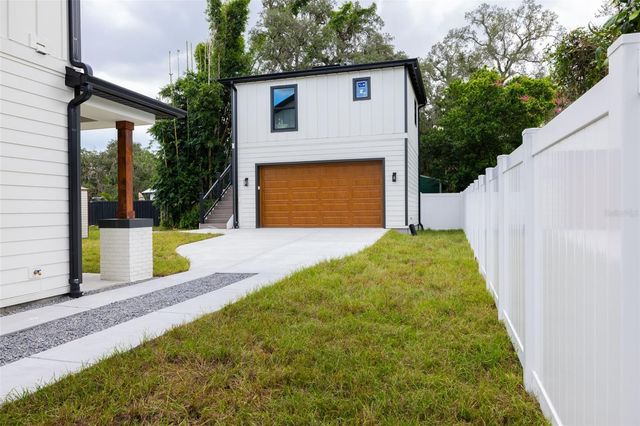 1207 E ELLICOTT STREET, Tampa, FL 33603