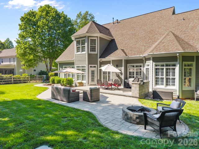 107 Spears Creek Drive, Mooresville, NC 28117