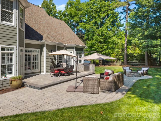 107 Spears Creek Drive, Mooresville, NC 28117