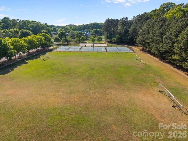 107 Spears Creek Drive, Mooresville, NC 28117