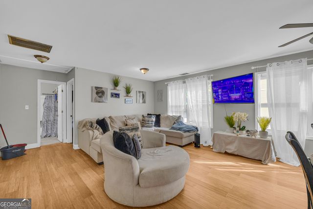 185 Garnet Ridge Drive, Athens, GA 30607