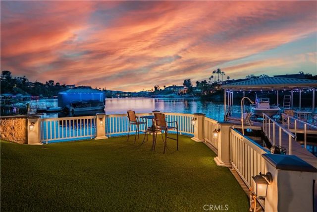 22700 Running Rabbit Court, Canyon Lake, CA 92587