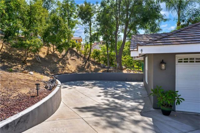 22700 Running Rabbit Court, Canyon Lake, CA 92587