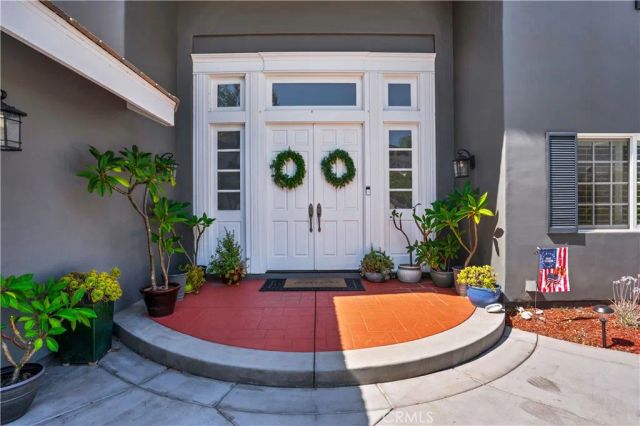 22700 Running Rabbit Court, Canyon Lake, CA 92587