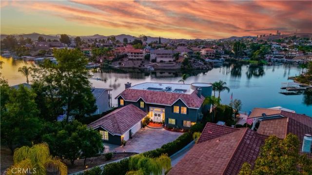 22700 Running Rabbit Court, Canyon Lake, CA 92587