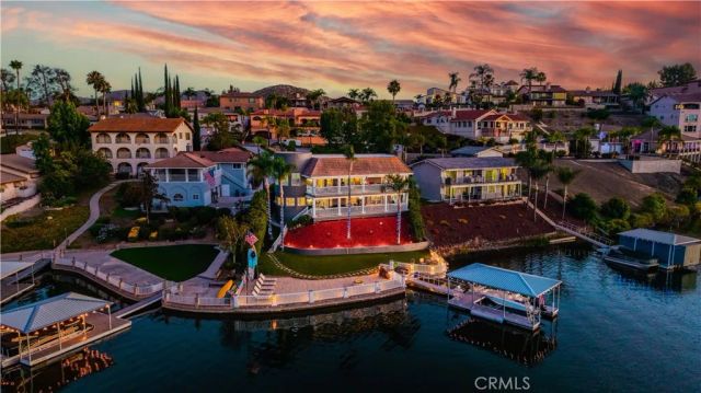 22700 Running Rabbit Court, Canyon Lake, CA 92587