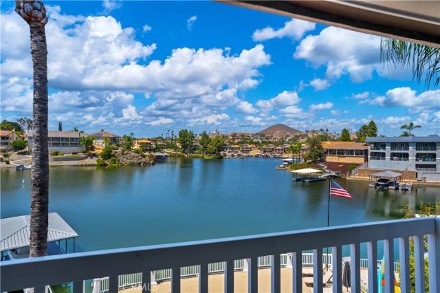 22700 Running Rabbit Court, Canyon Lake, CA 92587