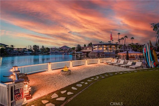 22700 Running Rabbit Court, Canyon Lake, CA 92587