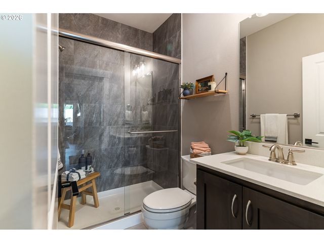 10874 Sw TEAL CREST Pl, Portland, OR 97223
