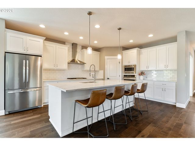 10874 Sw TEAL CREST Pl, Portland, OR 97223