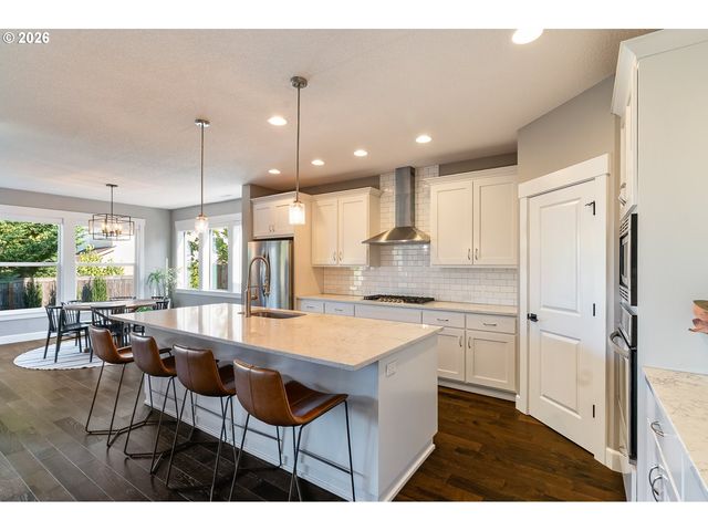 10874 Sw TEAL CREST Pl, Portland, OR 97223
