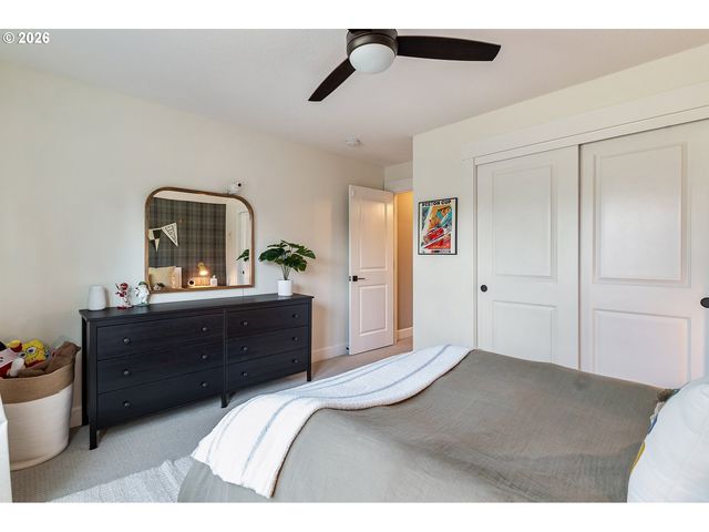 10874 Sw TEAL CREST Pl, Portland, OR 97223