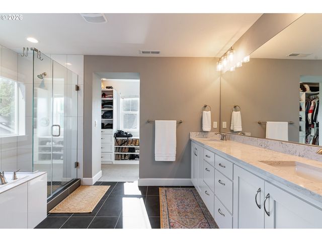 10874 Sw TEAL CREST Pl, Portland, OR 97223