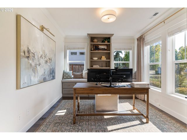 10874 Sw TEAL CREST Pl, Portland, OR 97223