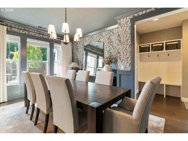 10874 Sw TEAL CREST Pl, Portland, OR 97223
