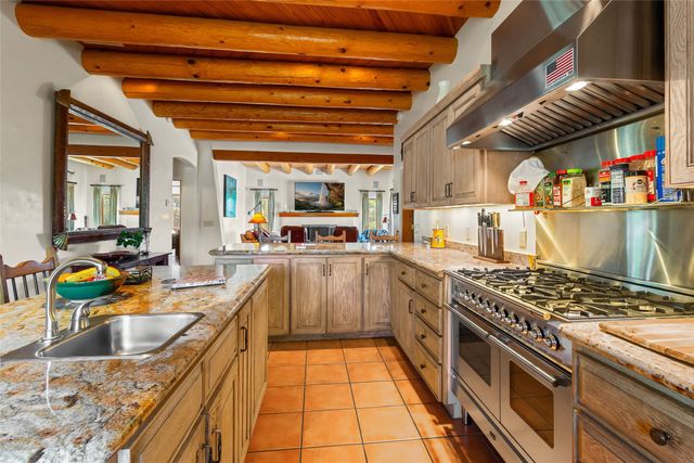 117 B Paseo Nopal, Santa Fe, NM 87507
