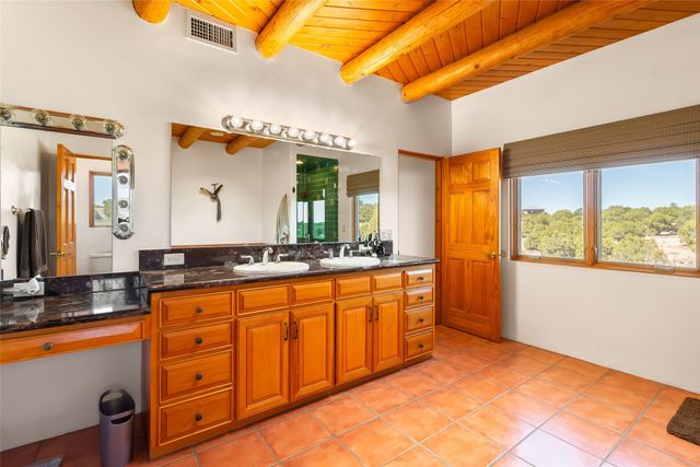 117 B Paseo Nopal, Santa Fe, NM 87507