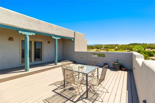 117 B Paseo Nopal, Santa Fe, NM 87507