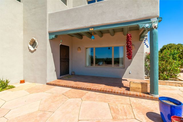 117 B Paseo Nopal, Santa Fe, NM 87507
