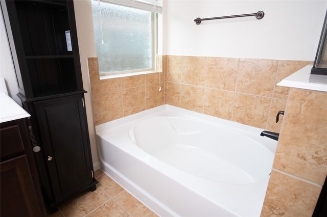 11334 Creekway Bend Drive, Humble, TX 77396