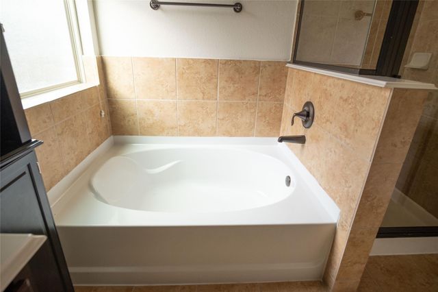 11334 Creekway Bend Drive, Humble, TX 77396