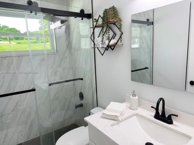 7860 NW 10th St, Pembroke Pines, FL 33024