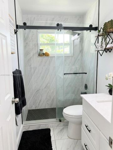 7860 NW 10th St, Pembroke Pines, FL 33024