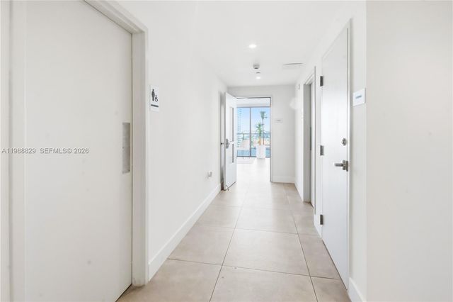 239 SW 9th Street 2401, Miami, FL 33130
