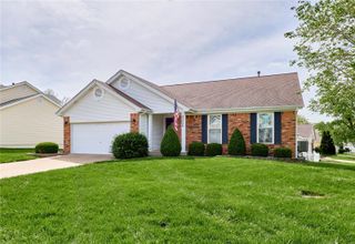 331 Forest Grove Court, St Peters, MO 63304