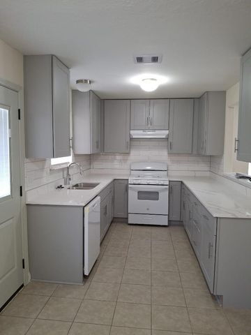 12503 Garden Gale Lane Lane, Houston, TX 77044
