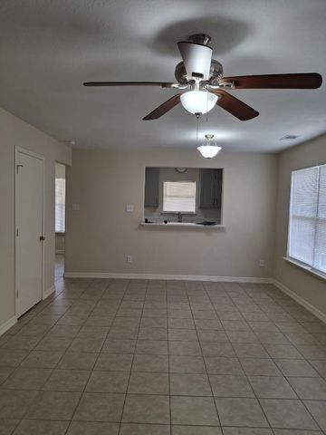 12503 Garden Gale Lane Lane, Houston, TX 77044