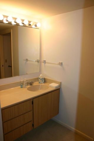 901 Seafarer Circle 201, Jupiter, FL 33477