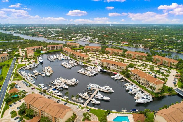 901 Seafarer Circle 201, Jupiter, FL 33477