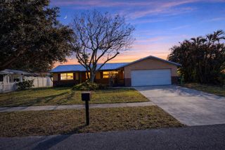 909 Canal Circle, Sebastian, FL 32958